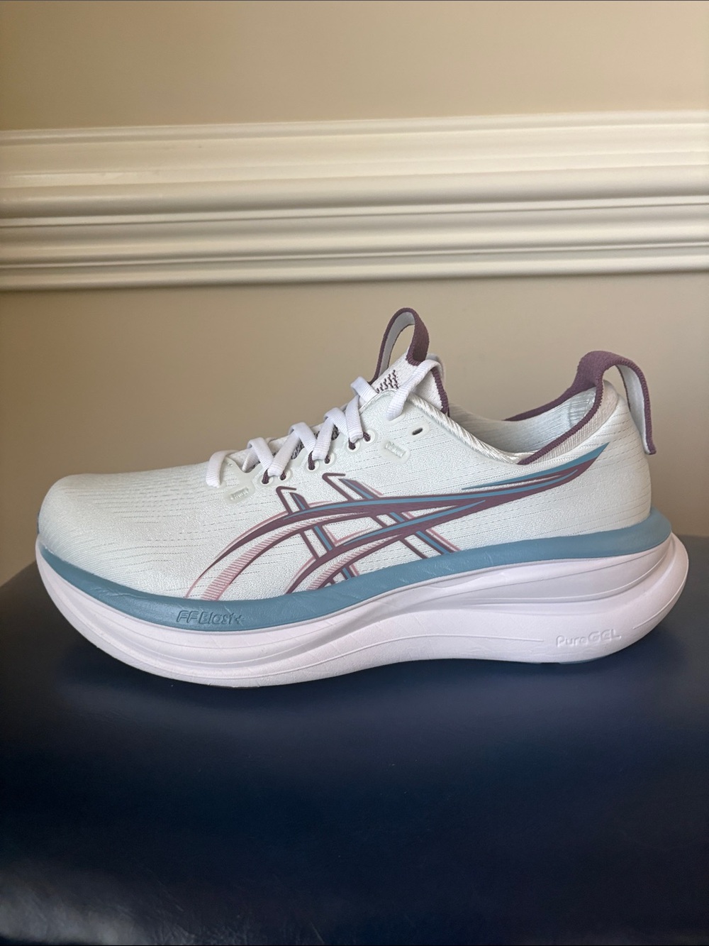 ASICS Gel Nimbus 28, Women’s 9 Wide - Picture 5 of 11